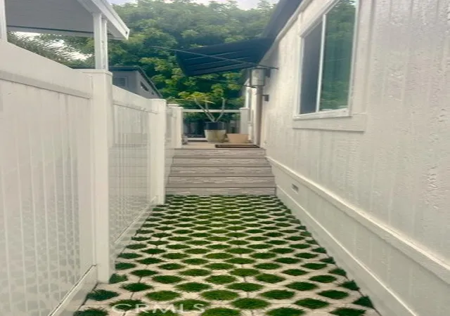 4th image of 250 Mayflower, Newport Beach, CA 92660 | MLS# NP26100177