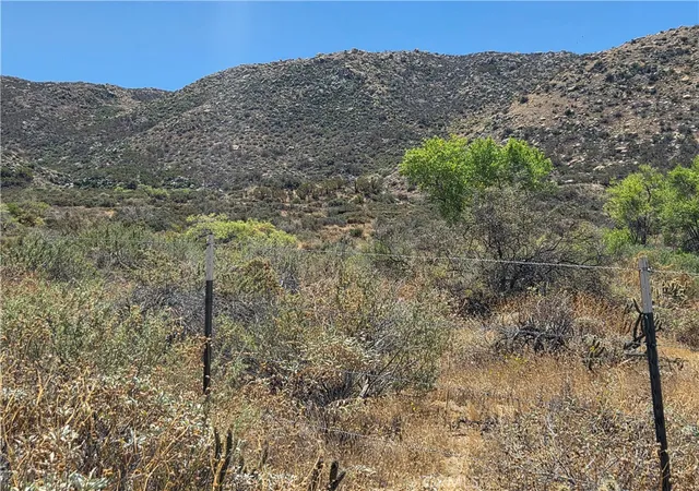 4th image of 30 Sycamore Falls Rd, Aguanga, CA 92536 | MLS# SW26101146