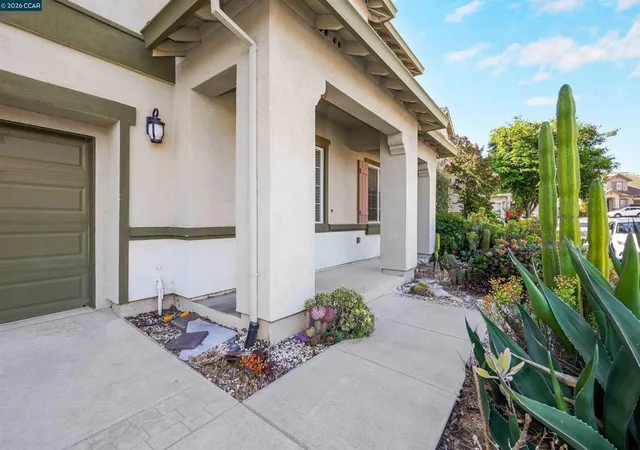 Homes for sale in Fairfield, CA | 2138 Yellow Rose Cir, Fairfield, CA 94534 | MLS# 41134152