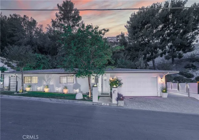 1st image of 4771 Excelente Dr, Woodland Hills, CA 91364 | MLS# SR26101502