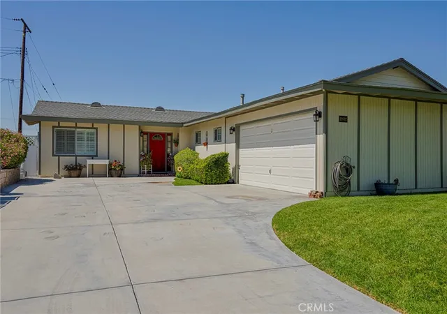 Homes for sale in Canyon Country, CA | 19802 Steinway, Canyon Country, CA 91351 | MLS# SR26097027