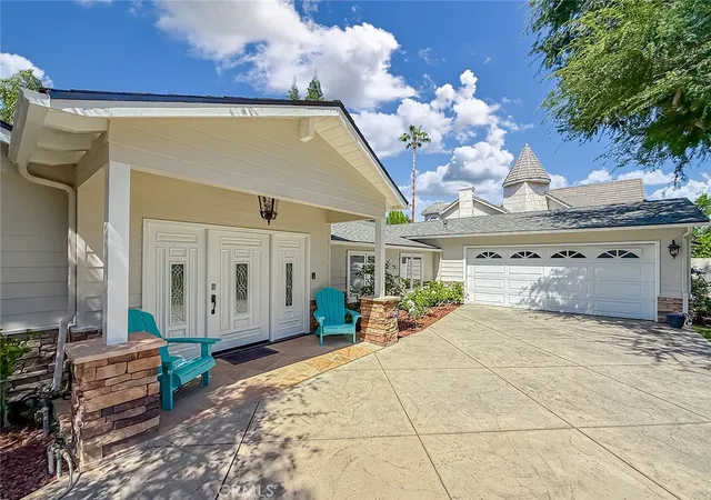 Single family home for sale at 23433 Hatteras, Woodland Hills, CA 91367 | MLS# SR26056657