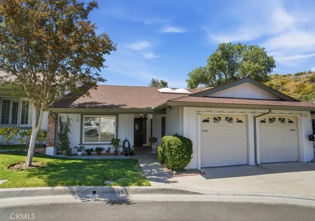 Homes for sale in Newhall, CA | 19427 Oak Crossing, Newhall, CA 91321 | MLS# SR26101493