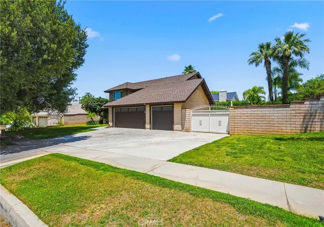 Homes for sale in Redlands, CA | 115 Dale, Redlands, CA 92373 | MLS# PF26090755