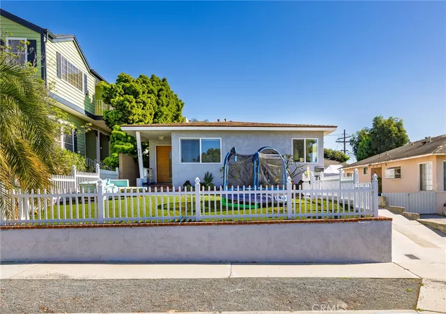 2nd image of 526 Sheldon St, El Segundo, CA 90245 | MLS# SB26027147