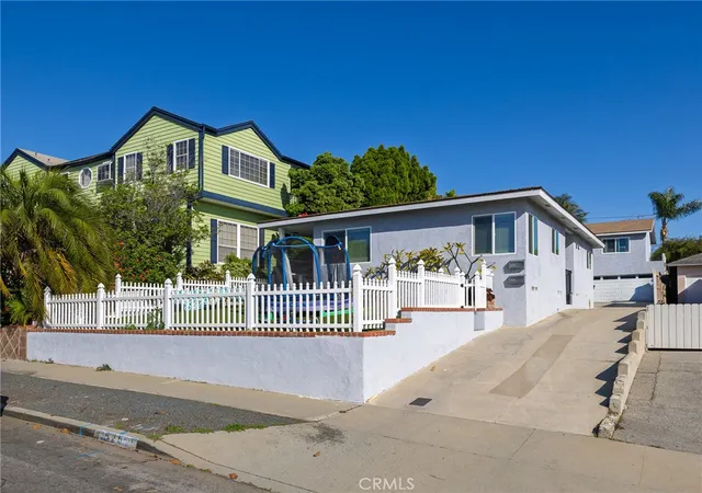 3rd image of 526 Sheldon St, El Segundo, CA 90245 | MLS# SB26027147