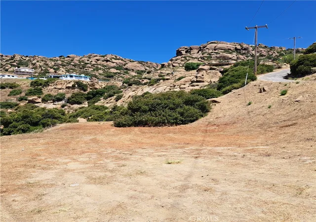 2nd image of 0 Thompson, Chatsworth, CA 91311 | MLS# SR26101256
