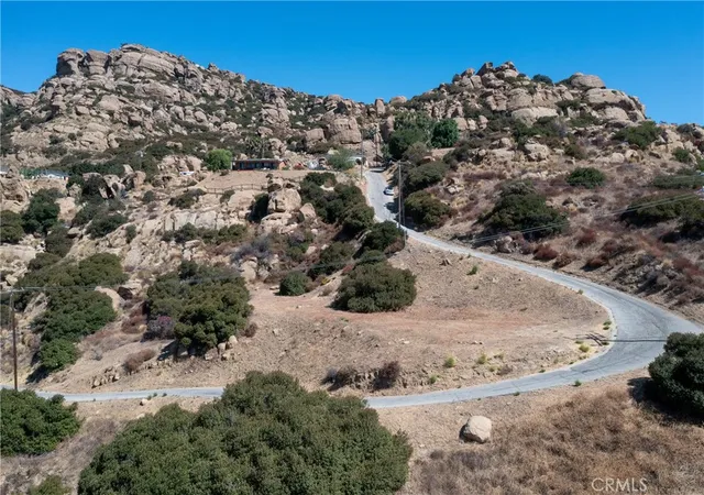 3rd image of 0 Thompson, Chatsworth, CA 91311 | MLS# SR26101256