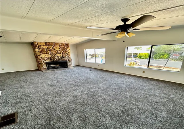 Photo 3 of Sale Pending at 1536 S State St #170, Hemet, CA 92543 | MLS# SW26101649 | Listing updated on 2026-10-09