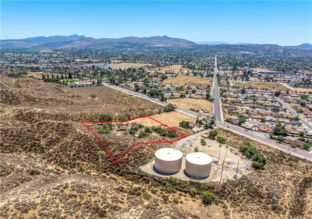 Homes for sale in San Jacinto, CA | 955 Park, San Jacinto, CA 92583 | MLS# SW26096338