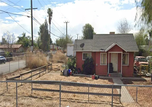 1st image of 10312 Jurupa Rd, Jurupa Valley, CA 91752 | MLS# WS26101734