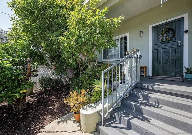 Homes for sale in Los Angeles, CA | 2607 Darwin, Los Angeles, CA 90031 | MLS# 260011292SD