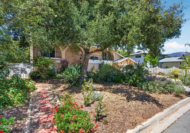 Photo 3 of Single family home for sale at 883 Moreno Dr, Ojai, CA 93023 | MLS# V1-36343 | Listing updated on 2026-10-03