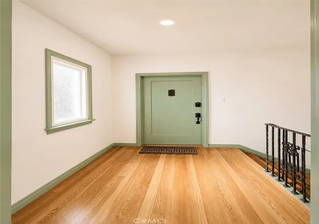 5th image of 2924 12Th, Los Angeles, CA 90018