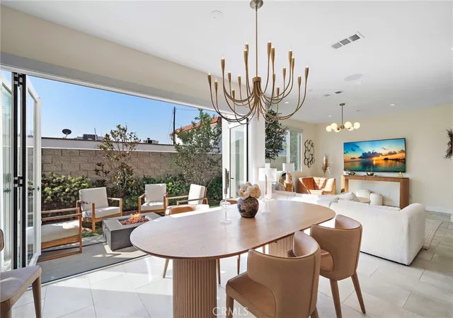 3rd image of 2573 Elden Ave #D, Costa Mesa, CA 92627 | MLS# PW26101830