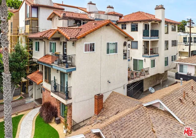 Photo 3 of Condo for sale at 1440 W 9th Street #2, San Pedro, CA 90732 | MLS# 26832019 | Listing updated on 2026-09-30