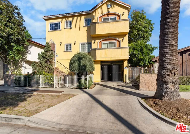 3rd image of 528 N Westmoreland Ave, Los Angeles, CA 90004