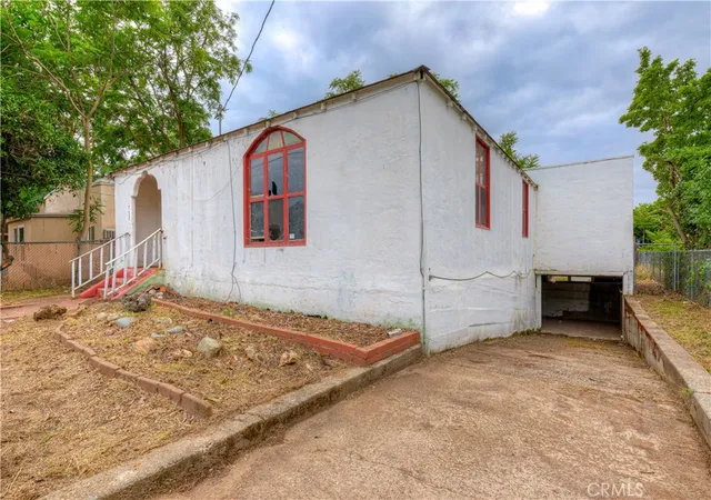 Photo 3 of Single family home for sale at 1752 Gray, Oroville, CA 95965 | MLS# OR26101943 | Listing updated on 2026-06-08