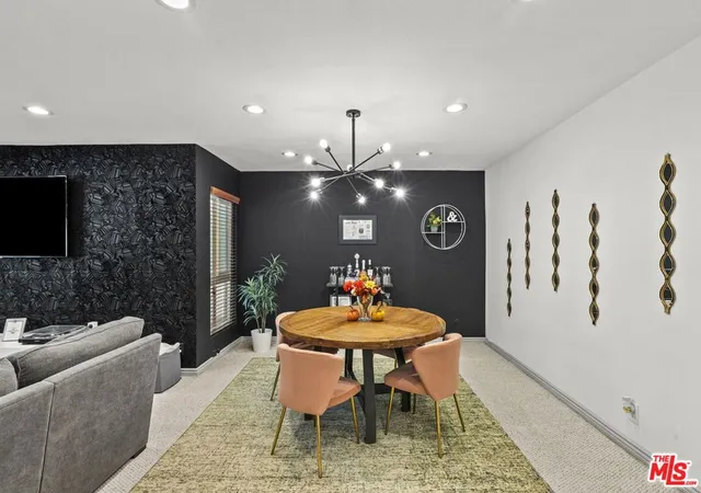 3rd image of 6752 Hillpark Dr #202, Los Angeles, CA 90068 | MLS# 26832221