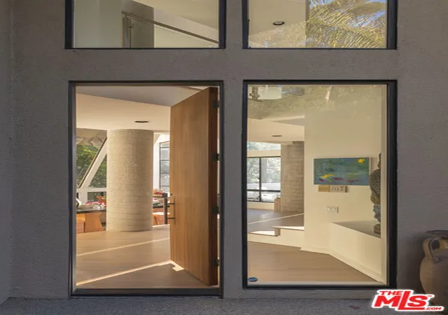 Homes for sale in Los Angeles, CA | 1060 Oakmont St, Los Angeles, CA 90049 | MLS# 26761411