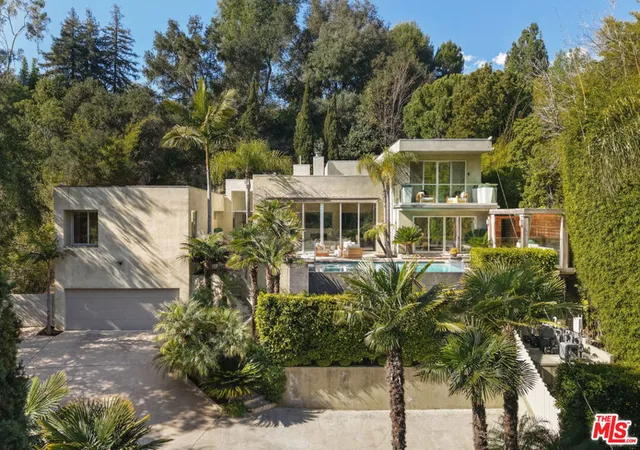 1st image of 2731 Hutton Dr, Beverly Hills, CA 90210 | MLS# 26832373