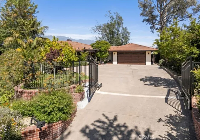5th image of 3854 Hampstead, La Canada Flintridge, CA 91011 | MLS# PF26101168
