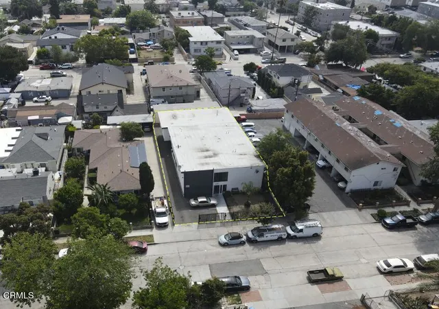 1st image of 6722 Troost Ave, Los Angeles, CA 91606 | MLS# P1-27092