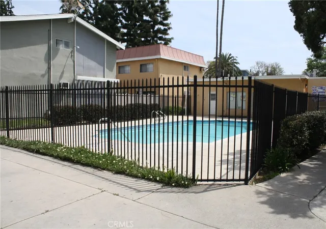 11th image of 10011 Sepulveda, Mission Hills, CA 91345 | MLS# DW26098278