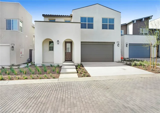 Listing Photo 1 - Condo for sale in building located at 15940 Caterpillar Dr, Fontana, CA 92336