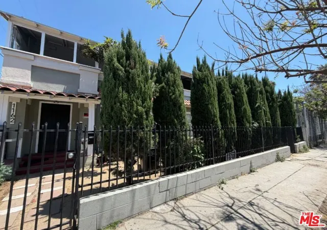 1st image of 1162 N St Andrews Pl, Los Angeles, CA 90038 | MLS# 26830139