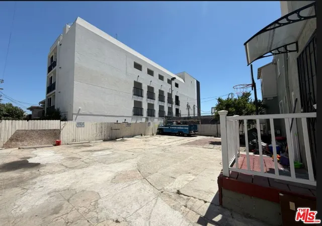 4th image of 1162 N St Andrews Pl, Los Angeles, CA 90038 | MLS# 26830139
