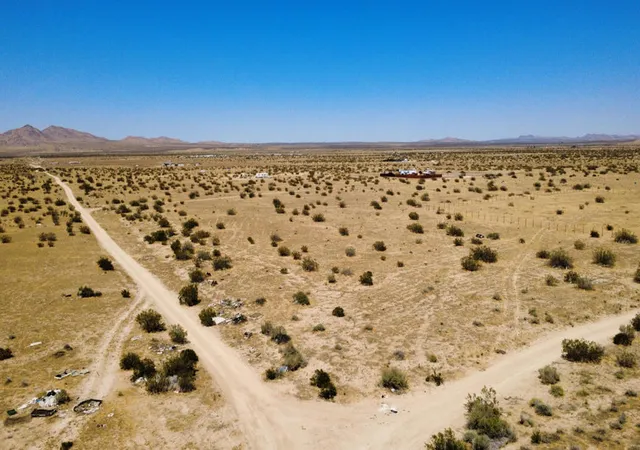 1st image of 185 Ave P, Palmdale, CA 93550 | MLS# 219147744DA