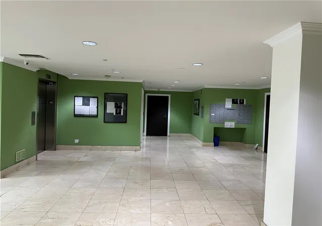 3rd image of 722 S Oxford Ave #103, Los Angeles, CA 90005 | MLS# PW26102239