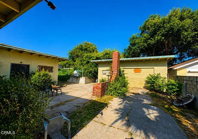 Homes for sale in Pasadena, CA | 1790 Mentone Ave, Pasadena, CA 91103 | MLS# P1-27094
