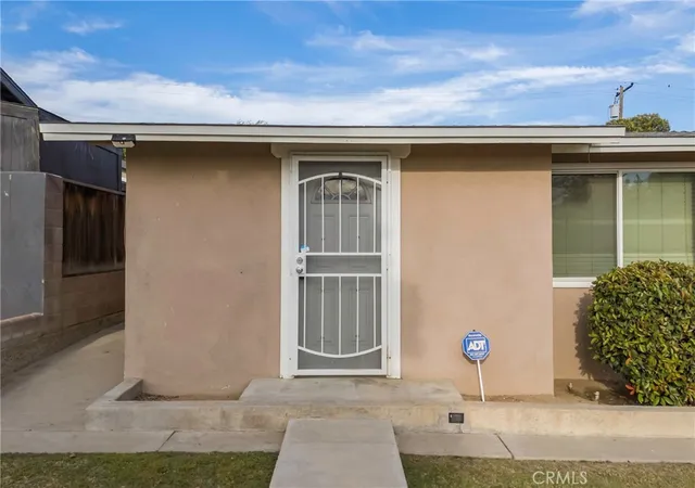 Homes for sale in Bakersfield, CA | 3305 Dwight St, Bakersfield, CA 93306 | MLS# SR26102292