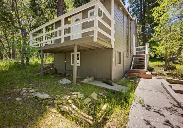 Photo 3 of Single family home for sale at 22951 Redwood, Crestline, CA 92325 | MLS# CV26102316 | Listing updated on 2026-09-28