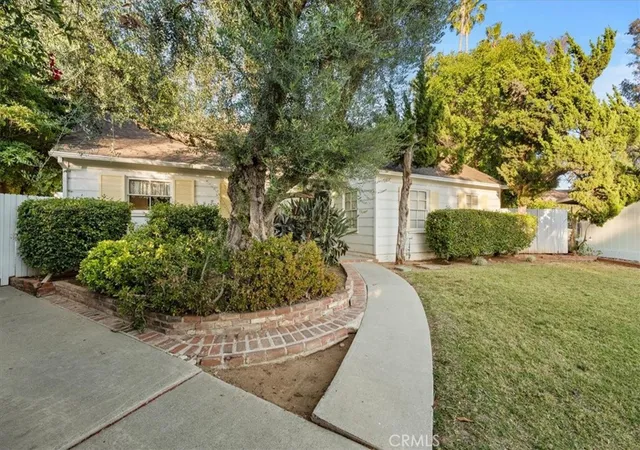 Homes for sale in Riverside, CA | 2807 Wyoming Wy, Riverside, CA 92506 | MLS# IV26102167