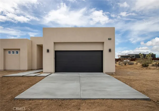 Photo 2 of Single family home for sale at 59423 Canterbury St, Yucca Valley, CA 92284 | MLS# JT26102109 | Listing updated on 2026-09-22