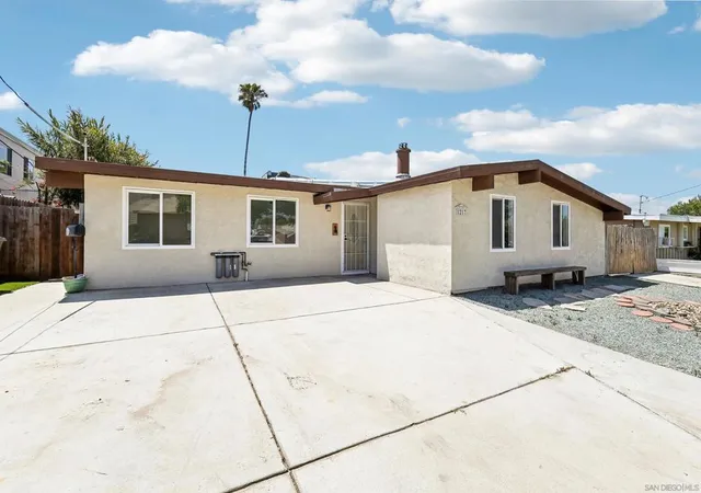2nd image of 1217 Holly Ave, Imperial Beach, CA 91932 | MLS# 260011350SD