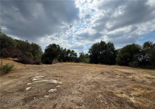 4th image of 2 Ac Summerhill Ln, Coarsegold, CA 93614 | MLS# MP26102471
