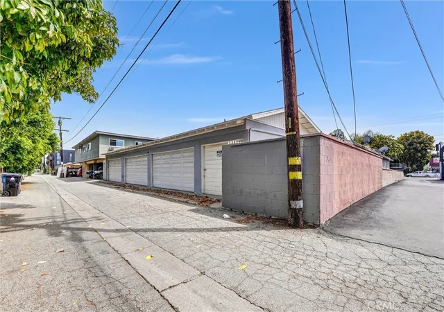 Homes for sale in Van Nuys, CA | 14821 Burbank, Van Nuys, CA 91411 | MLS# SR26094895