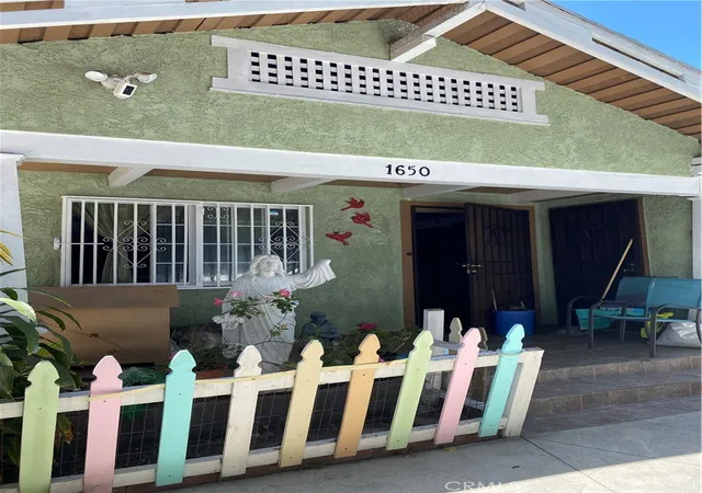 Homes for sale in Los Angeles, CA | 1650 W 39th Pl, Los Angeles, CA 90062 | MLS# RS26048897