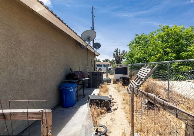 Homes for sale in Hesperia, CA | 18936 Rocksprings, Hesperia, CA 92345 | MLS# IV26102591