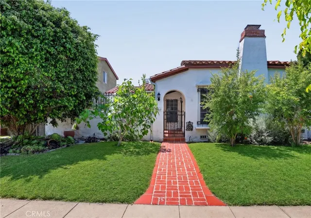1st image of 7607 8th Ave, Los Angeles, CA 90043 | MLS# PW26102601