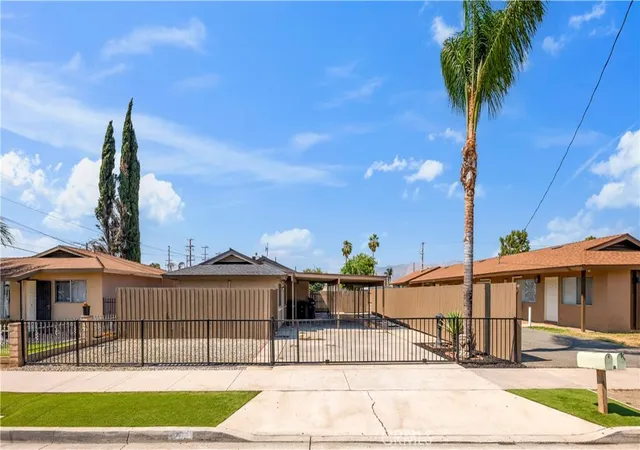 Homes for sale in Hemet, CA | 470 W Kimball, Hemet, CA 92543 | MLS# SW26102637