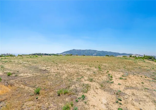 4th image of 39519 Hidden Heights Dr, Yucaipa, CA 92399 | MLS# IG26098244