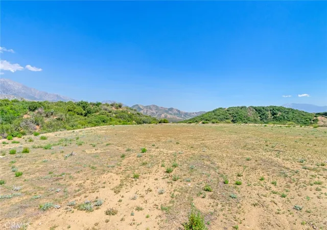 5th image of 39519 Hidden Heights Dr, Yucaipa, CA 92399 | MLS# IG26098244