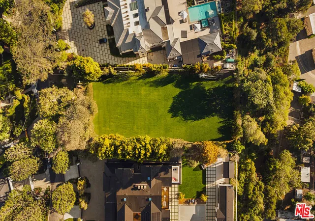 2nd image of 121 S Rockingham Ave, Los Angeles, CA 90049 | MLS# 26811665