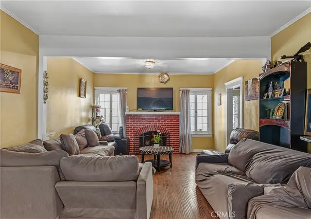 3rd image of 1244 W Martin Luther King Jr, Los Angeles, CA 90037 | MLS# CV26102679