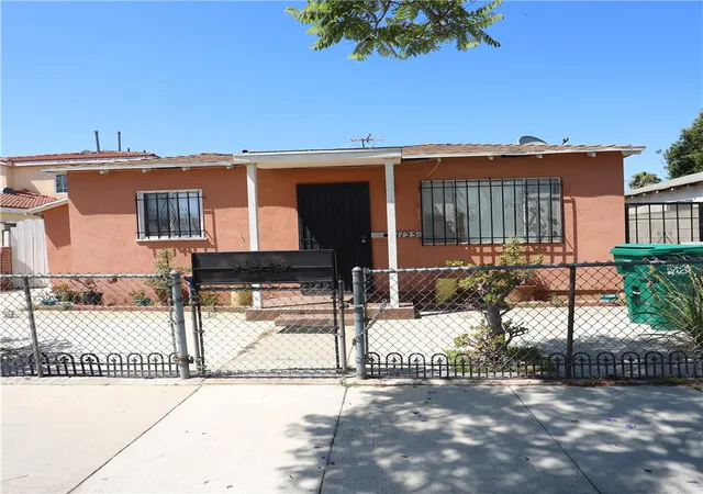1st image of 1125 E Salt Lake St, Long Beach, CA 90806 | MLS# OC26102056